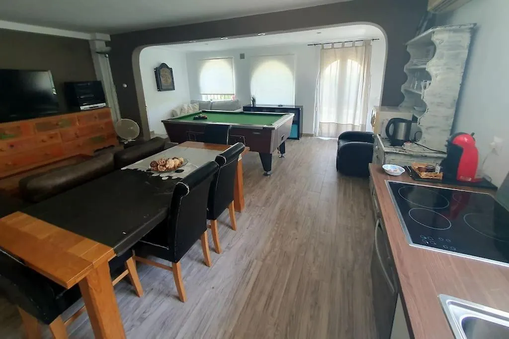 Beautiful Apartment In Costa Del Sol Benalmadena
