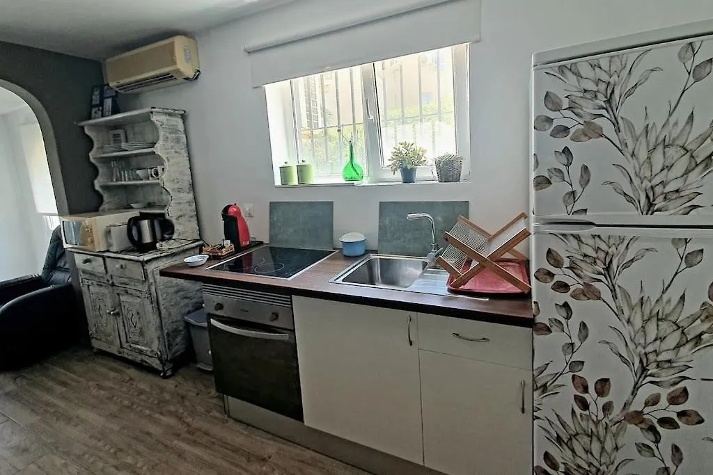 Beautiful Apartment In Costa Del Sol Benalmadena